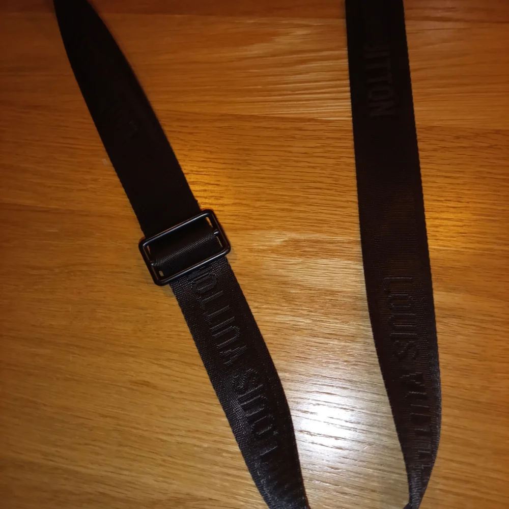 Louis Vuitton Black Monogram Men's Bag - Picture 7 of 7